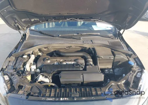 2014 Volvo S60 T5 Platinum z USA, uszkodzony, nr VIN YV1612FSXE1285751